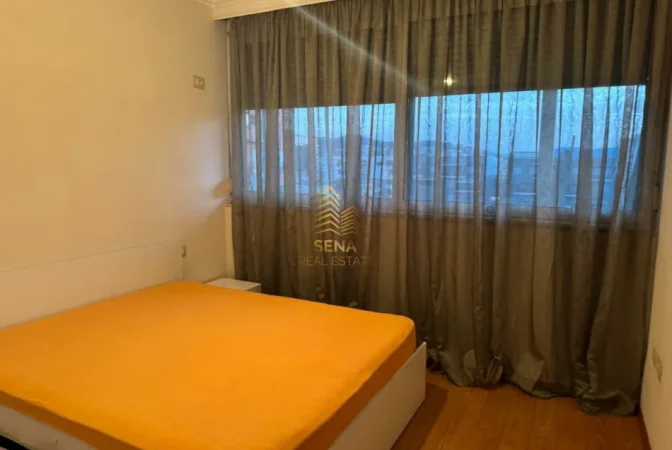 Tirane, jepet me qera apartament 1+1+Ballkon Kati 6, 75 m² 600 € (21 Dhjetori)
