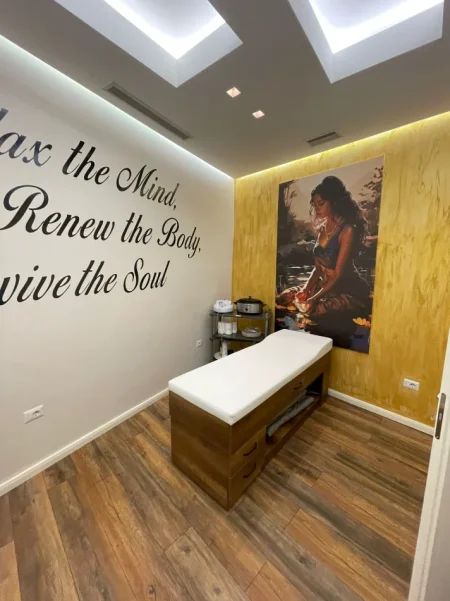 Tirane, jepet me qera aktivitet biznesi Kati 0, 240 m² 2.000 € (rruga don bosko , jordan misja , bulevardi i ri)