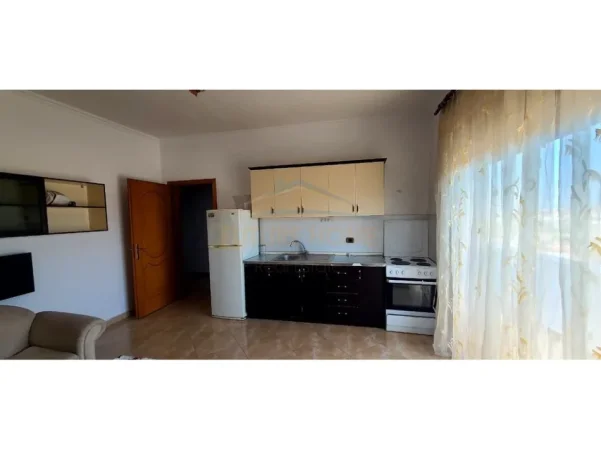 Tirane, jepet me qera apartament 1+1 Kati 7, 67 m² 300 € (RRUGA JORDAN MISJA)