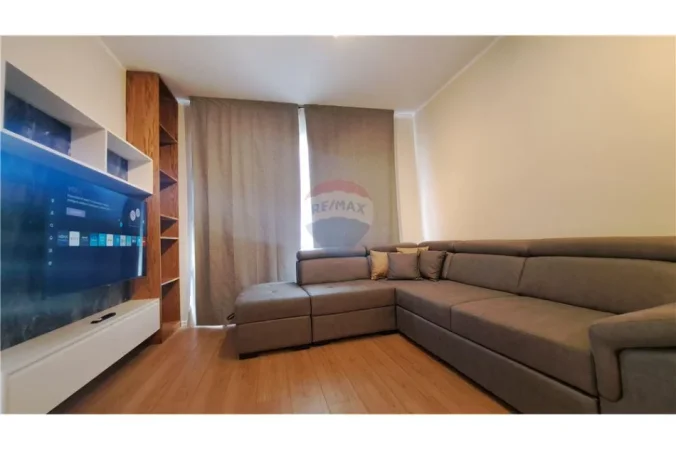 Vlore - Lungomare, shitet apartament 2+1 Kati 5, 99 m² 225.000 € (Rruga Reshat Osmani, Vlore)