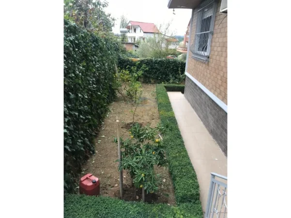 Tirane, shitet Vile Vile 3 Katshe , 620 m² 450.000 € (rruga paloke kurti)