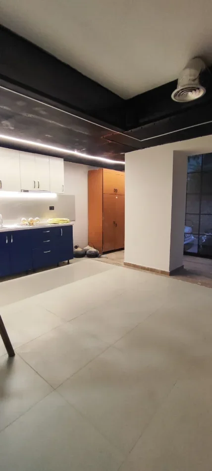Shqiperi, jepet me qera ambjent biznesi Kati 0, 100 m² 1.050 € (Prane Shkolles Vasil Shanto)