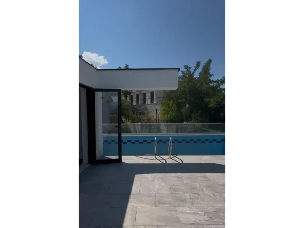 Tirane, shitet Vile Kati 0, 270 m² 700.000 € (TEG)
