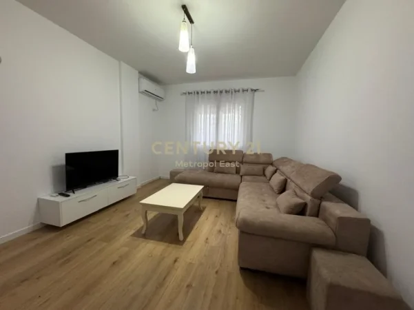 Tirane, jepet me qera apartament Vile 2 Katshe Kati 2, 162 m² 1.300 € 