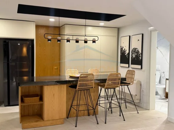 Qerret, shes apartament 3+1+Ballkon , 161 m² 430.000 € 