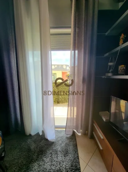 Tirane, jepet me qera apartament 1+1+Ballkon Kati 3, 60 m² 500 € (ali demi)