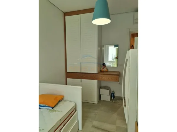 Gjiri Lalezit | Hamallaj, shes apartament 2+1+Ballkon , 98 m² 390.000 € 