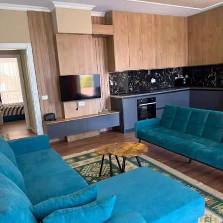 Tirane, jepet me qera apartament 2+1 Kati 1, 115 m² 800 € (rruga e dibres)