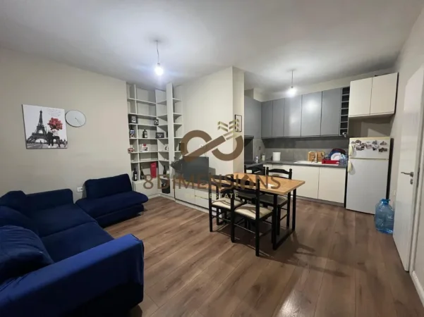 Tirane, shitet apartament 1+1+Ballkon Kati 5, 55 m² 99.000 € (misto mame)
