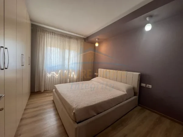 Tirane, jepet me qera apartament 1+1 Kati 1, 54 m² 480 € (ALIDEMI , Kompleksi Mangalem)