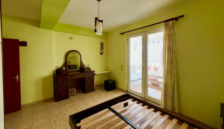 Tirane, shitet apartament duplex Dublex Kati 1, 52 m² 280.000 € (kodra e diellit)