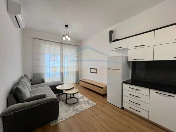 Tirane, jepet me qera apartament 1+1 Kati 2, 53 m² 400 € (Kompleksi Kaimi)