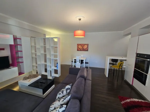 Tirane, jepet me qera apartament 1+1+Ballkon Kati 2, 72 m² 600 € (Kodra e Diellit 1)
