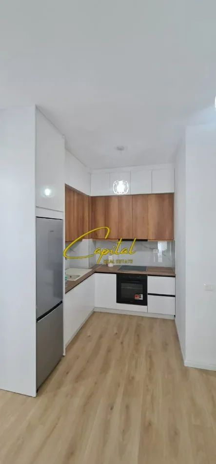 Tirane, jepet me qera apartament 2+1 Kati 5, 72 m² 500 € (ALI DEMI)