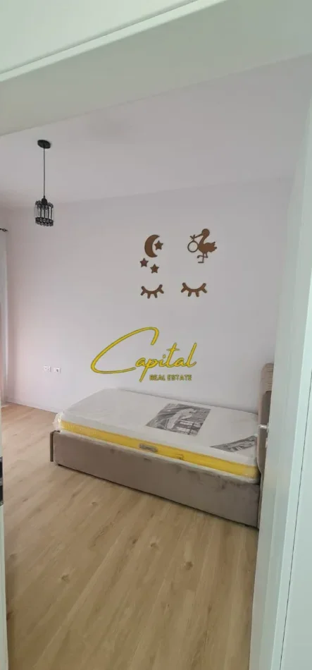 Tirane, jepet me qera apartament 2+1 Kati 5, 72 m² 500 € (ALI DEMI)