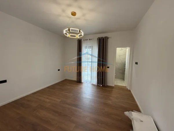 Qera, Vilë 4-Katëshe, Mjull-Bathore, Tiranë. 0696069906