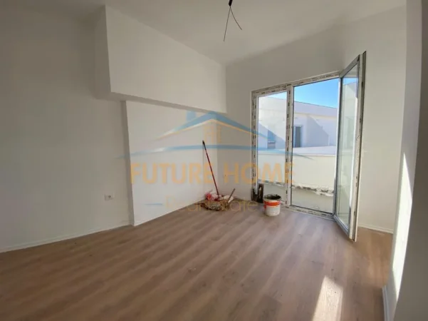Shqiperi, shitet apartament 1+1+Ballkon , 89 m² 97.700 € 