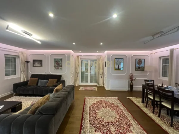 Tirane, jepet me qera apartament Vile 3 Katshe Kati 3, 296 m² 4.200 € 