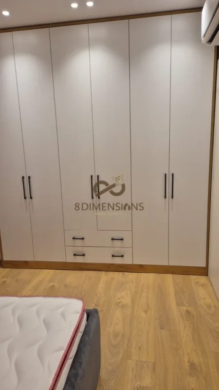 Tirane, jepet me qera apartament 1+1+Ballkon Kati 2, 65 m² 650 € (bulevardi i ri)