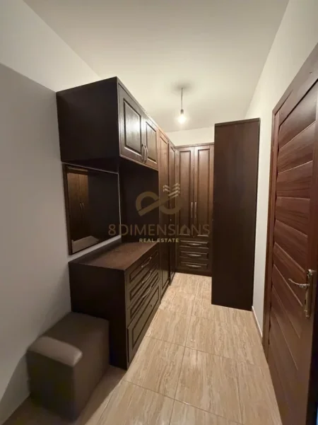 Tirane, jepet me qera apartament 2+1+Ballkon Kati 5, 110 m² 500 € (astir)