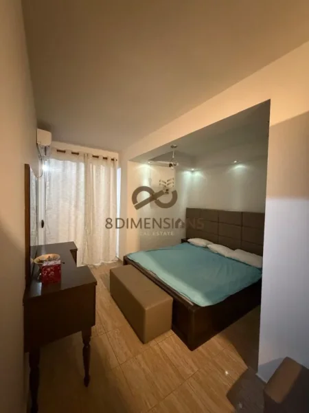Tirane, jepet me qera apartament 2+1+Ballkon Kati 5, 110 m² 500 € (astir)