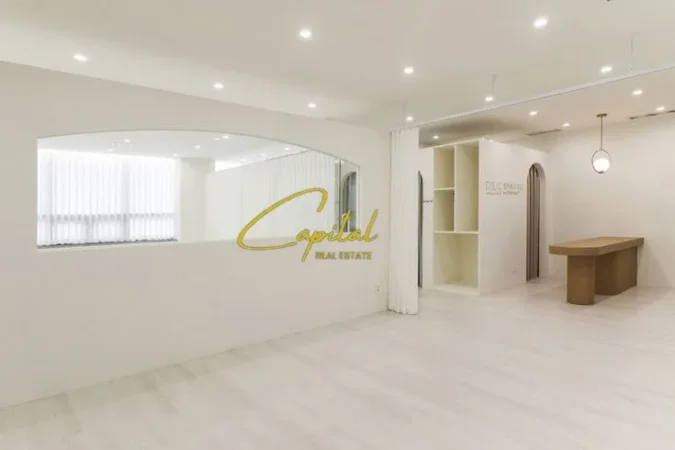 Tirane, jepet me qera ambjent biznesi Kati 0, 80 m² 3.000 € (21 DHJETORI)