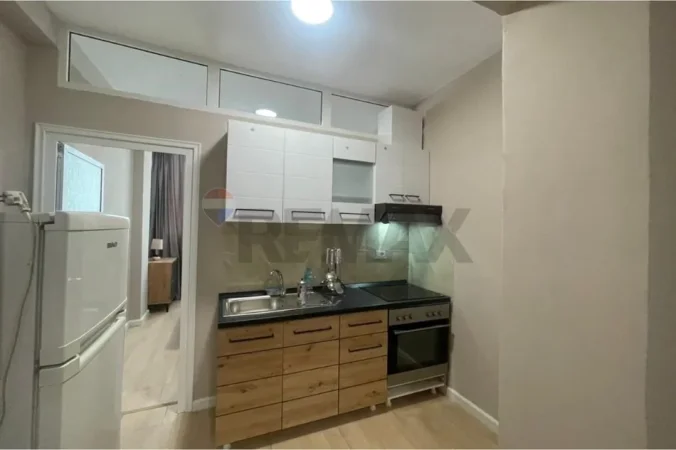 Tirane, jepet me qera apartament 1+1 Kati 0, 50 m² 