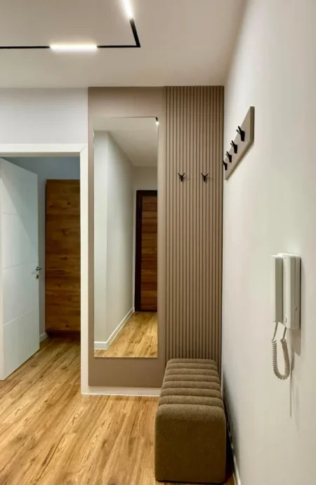 Tirane, jepet me qera apartament 1+1 Kati 6, 71 m² 700 € (ALI DEMI)