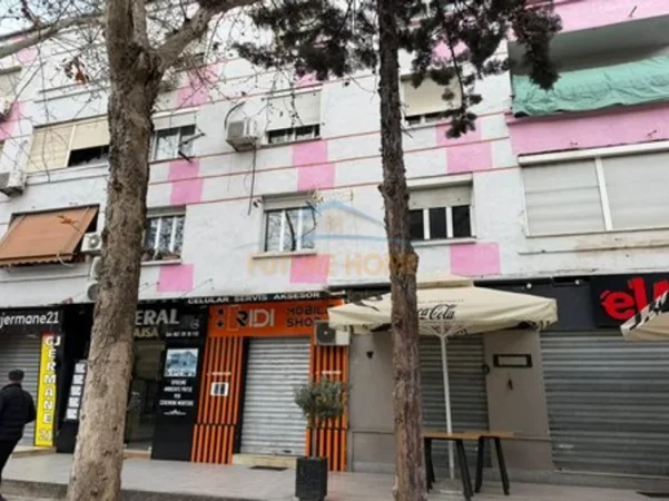 Tirane, jepet me qera apartament 2+1 Kati 2, 62 m² 590 € (21 DHJETORI)