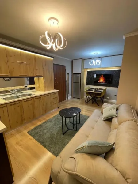 Tirane, jepet me qera apartament 2+1 Kati 4, 75 m² 650 € (IRFAN TOMINI)