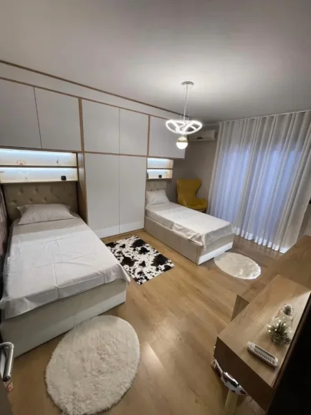 Tirane, jepet me qera apartament 2+1 Kati 4, 75 m² 650 € (IRFAN TOMINI)