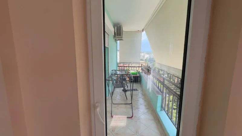 Tirane, jepet me qera apartament 2+1 Kati 9, 119 m² 800 € (Rruga e Elbasanit)