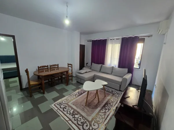 Tirane, jepet me qera apartament 1+1 Kati 2, 65 m² 500 € (RRUGA E ELBASANIT)