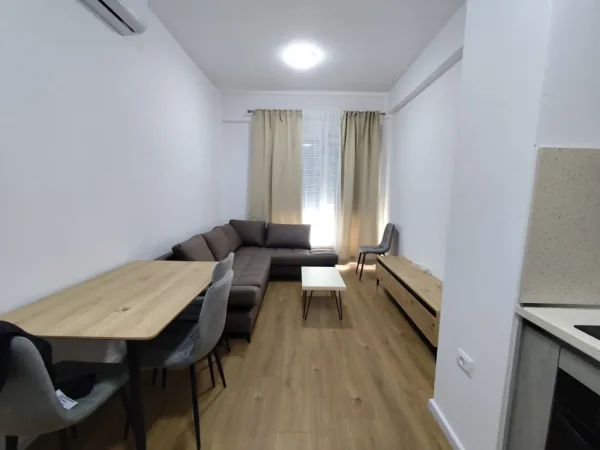 Tirane, jepet me qera apartament 1+1 Kati 3, 60 m² 400 € (Residenca OXA ne Fresk)