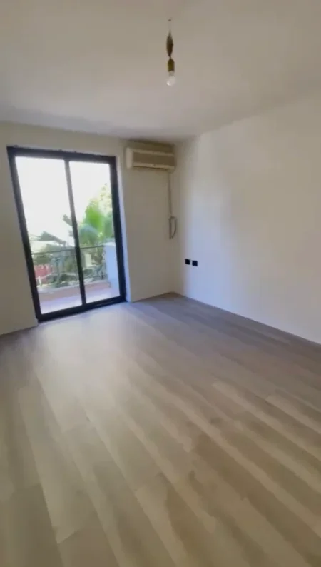Tirane, jepet me qera zyre Kati 3, 70 m² 650 € (Vesa Center prane Sheshit Wilson)