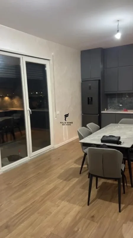 Tirane, shitet apartament 1+1 Kati 4, 77 m² 122.000 € (PASKUQAN)