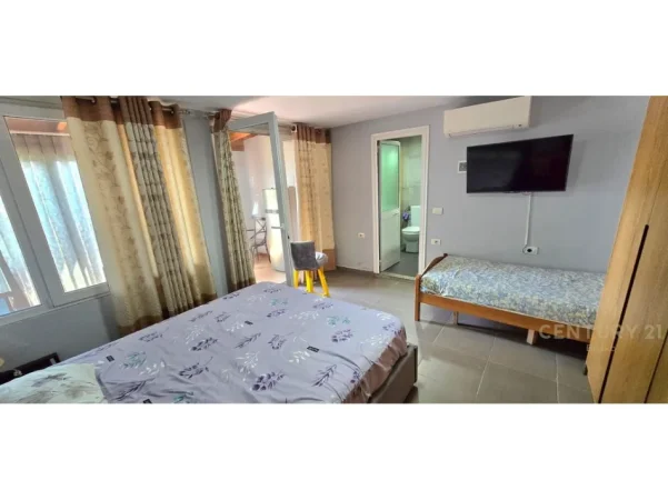 Tirane, jepet me qera apartament 1+1+Ballkon Kati 8, 60 m² 450 € (mine peza)