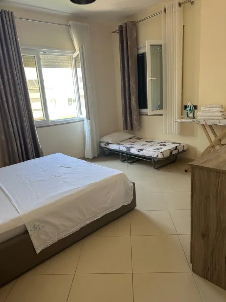Golem, jepet me qera 2+1 Kati 4, 130 m² 100 € 