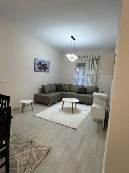 Tirane, jepet me qera apartament 1+1 Kati 1, 68 m² 500 € (ASTIR)