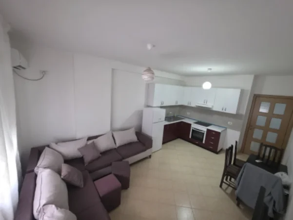 Tirane, jepet me qera apartament 1+1 Kati 6, 65 m² 420 € (Bar Sorriso tek Vila L ne Astir)