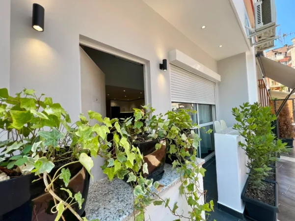 Tirane, shitet apartament duplex 1+1 Kati 2, 66 m² 128.000 € (Liqeni i Thate)