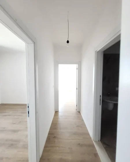 Tirane, shitet apartament 2+1+Ballkon Kati 2, 106 m² 212.221 € (Sauk I Vjeter)