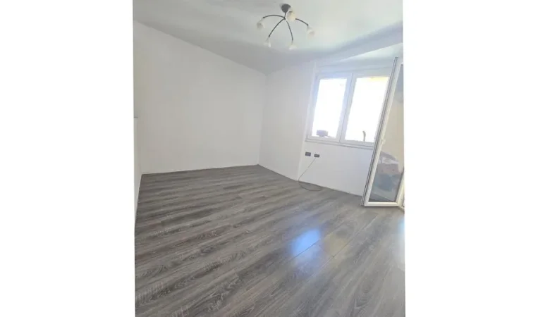 Tirane, shitet apartament 2+1 Kati 6, 90 m² 185.000 € (Fusha Aviacionit)