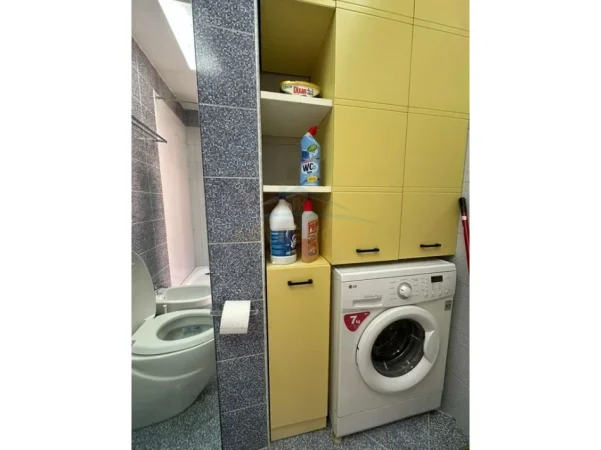 Tirane, shitet apartament 1+1+Ballkon Kati 9, 85 m² 195.000 € (21 Dhjetori)
