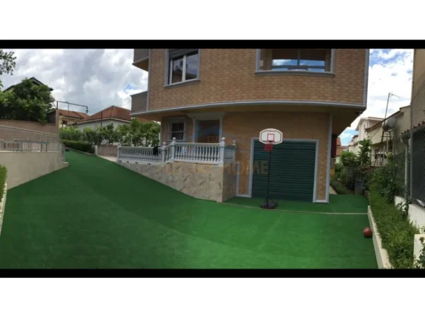 Tirane, shitet Vile 4- Katshe Kati 1, 620 m² 450.000 € (Institut)