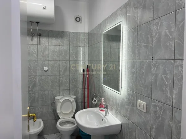 Tirane, jepet me qera apartament 1+1 Kati 1, 50 m² 500 € (WEST143437)