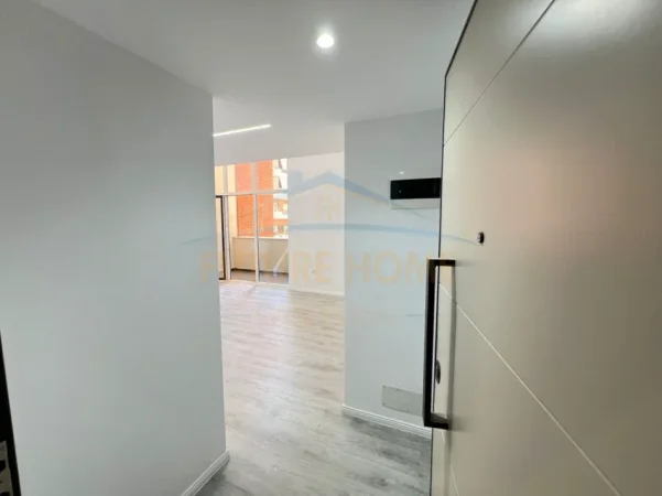 Tirane, shitet apartament duplex Dublex Kati 2, 45 m² 125.000 € (Mine Peza)
