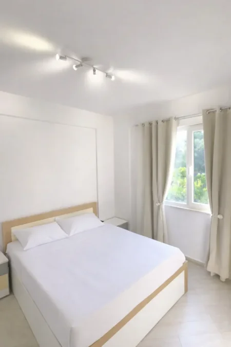 Tirane, jepet me qera nga Pronari, pa-komision apartament 3+1+Aneks+Ballkon Kati 5, 111 m² 800 € (Rruga Hamdi Sina)