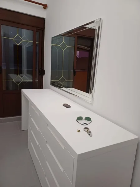 Tirane, jepet me qera apartament 1+1 Kati 6, 70 m² 470 € (Rruga Rrapo Hekali)