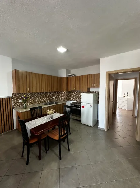 Tirane, jepet me qera apartament 2+1+Aneks+Ballkon Kati 5, 110 m² 480 € (Rruga Thoma Koxhaj)
